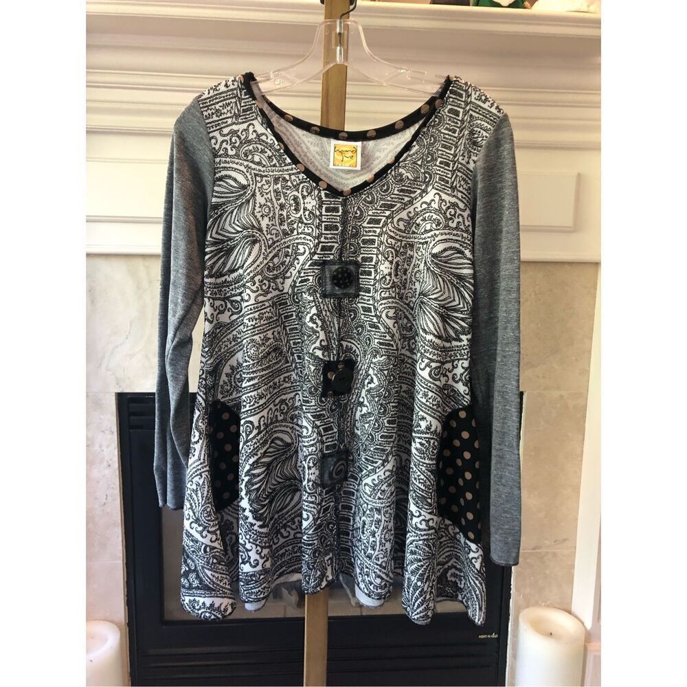 Hand Jive Women’s Gray With Black Paisley Design Long Sleeve Three Button Blouse
